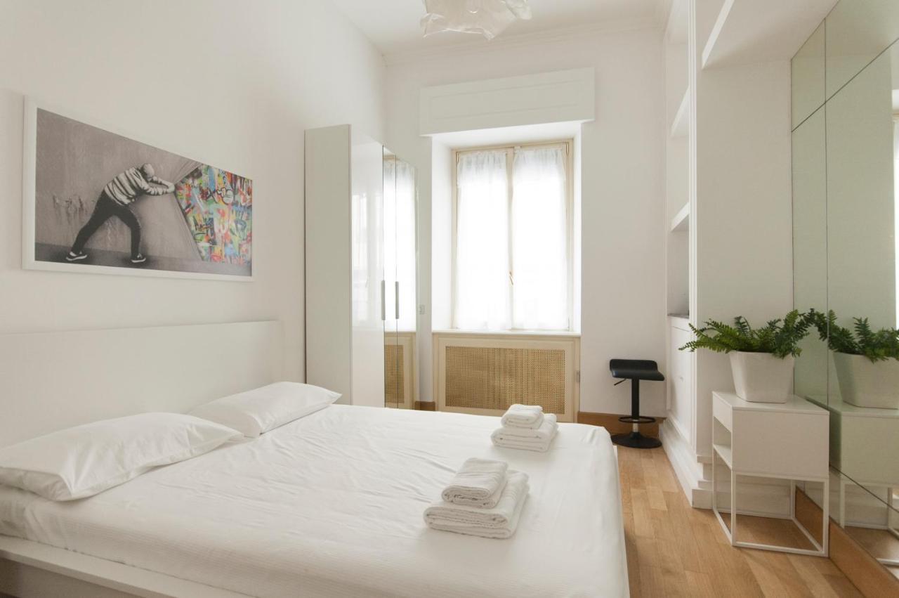 Youhosty - Dei Piatti 3 Apartment Милано Екстериор снимка